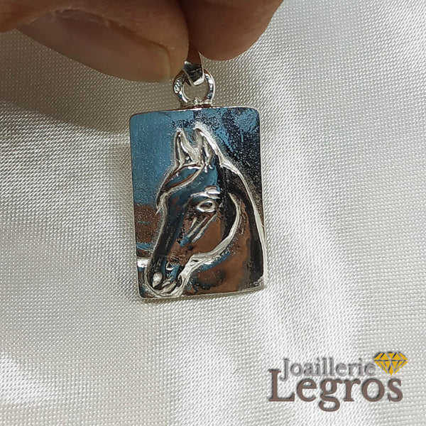 Pendentif Médaille cheval Plaque en argent 925 – Joaillerie Legros