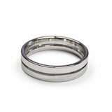 Alliance homme en or blanc 18 carats polie à rainure centrale
