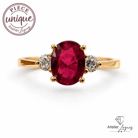 Bijou Bague de fiançailles rubis ovale et diamants en or jaune 18 carats joaillerie legros bijouterie