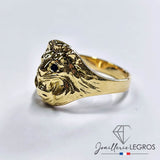 Bijou Bague tête de lion or 18 carats : chevalière avec saphirs joaillerie legros bijouterie