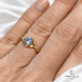 Bijou Bague articulée en or jaune 18 carats avec saphir bleu clair joaillerie legros bijouterie