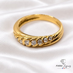 Bijou Bague esprit torsadée en or jaune 18 carats et 9 diamants joaillerie legros bijouterie