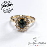 Bijou Bague entourage saphir teal et diamants en or jaune 18 carats joaillerie legros bijouterie