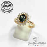 Bijou Bague entourage saphir teal et diamants en or jaune 18 carats joaillerie legros bijouterie