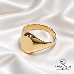 Bijou Chevalière en or jaune 18 carats initiales à graver table ovale joaillerie legros bijouterie