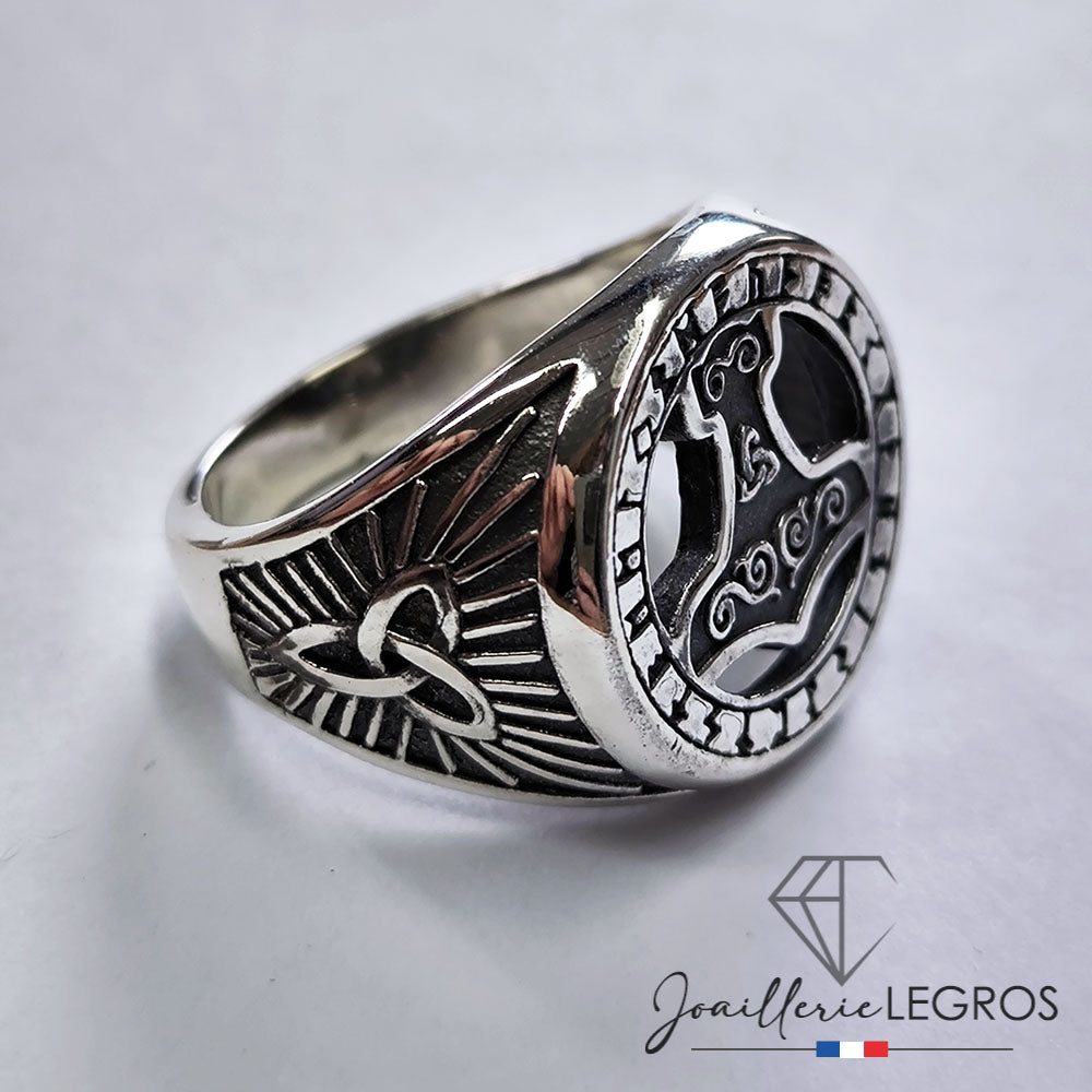 Bijou Chevalière viking en argent avec motif runes Bague runique Homme joaillerie legros bijouterie