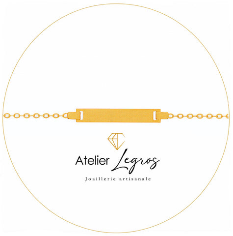 Bijou Gourmette bébé en or jaune 18 carats bracelet prénom maille forçat ronde plaque rectangulaire 2 cm joaillerie legros bijouterie