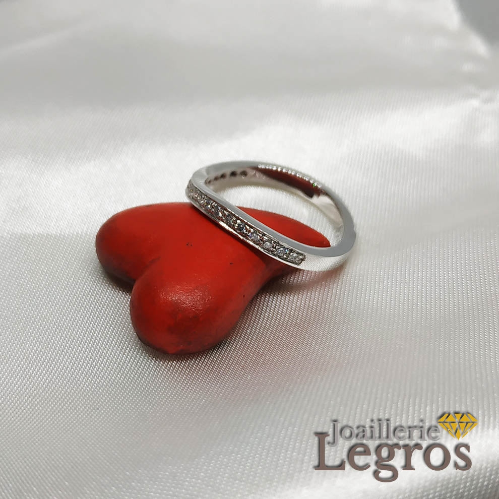 Bijou Alliance or blanc diamants "Vague d'amour" Dispo en or Jaune, Rose ou blanc joaillerie legros bijouterie