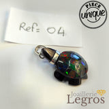 Bijou Animal totem tortue en obsidienne et opale, bélière argent 925 joaillerie legros bijouterie