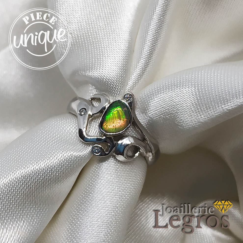 Bijou Opale Bague en or blanc 18 carats et ses 3 diamants joaillerie legros bijouterie