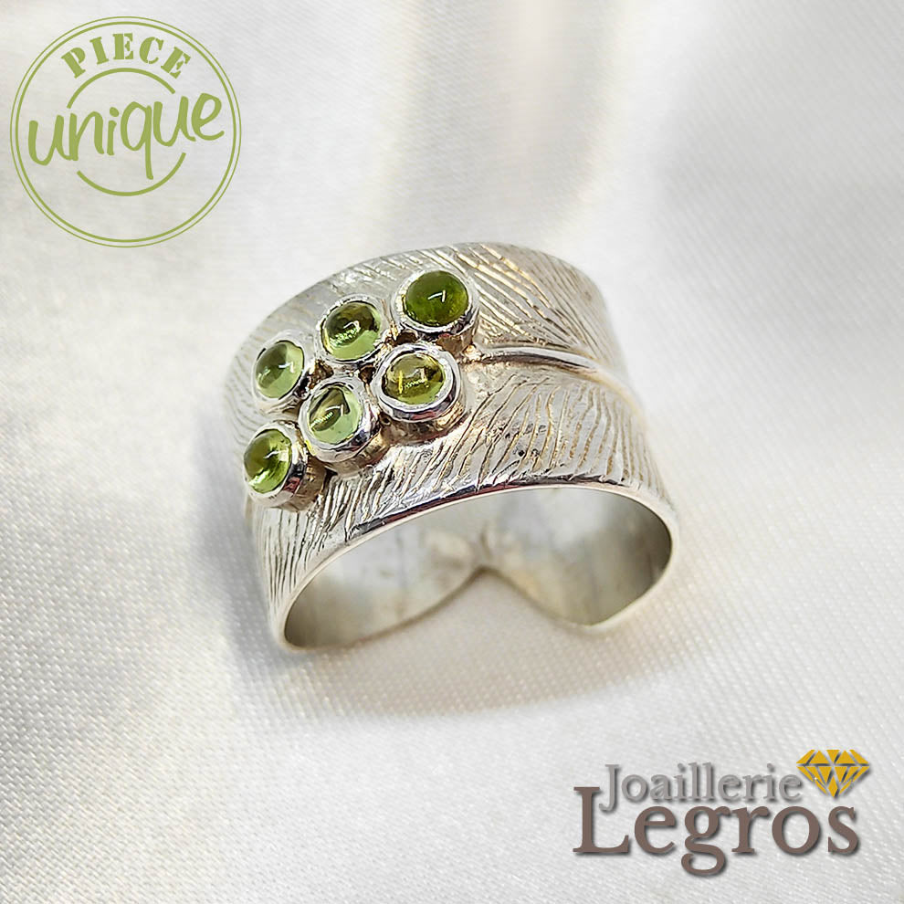 Bijou Bague plume argent et ses 6 péridots joaillerie legros bijouterie