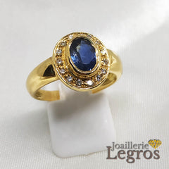 Bijou Bague Saphir bleu or jaune 18 carats et ses 15 diamants joaillerie legros bijouterie