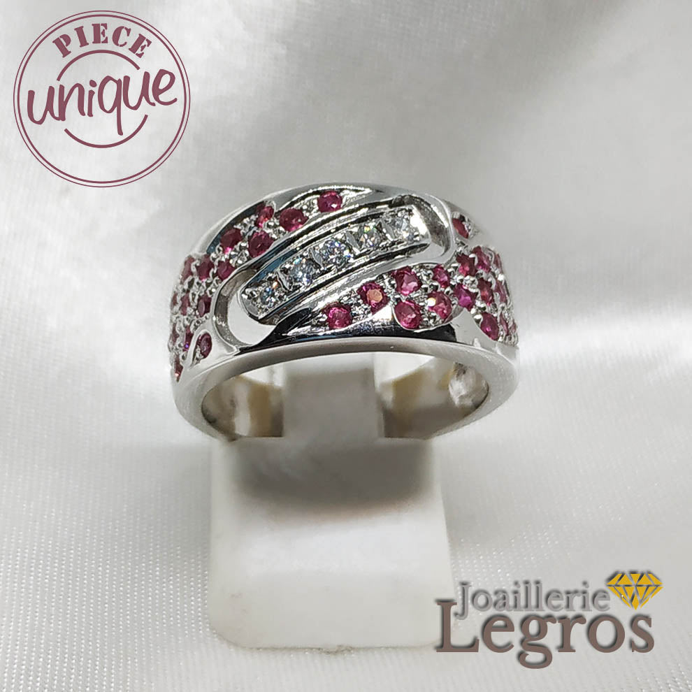 Bijou Bague 32 saphirs roses et 5 diamants en or blanc 18 carats joaillerie legros bijouterie