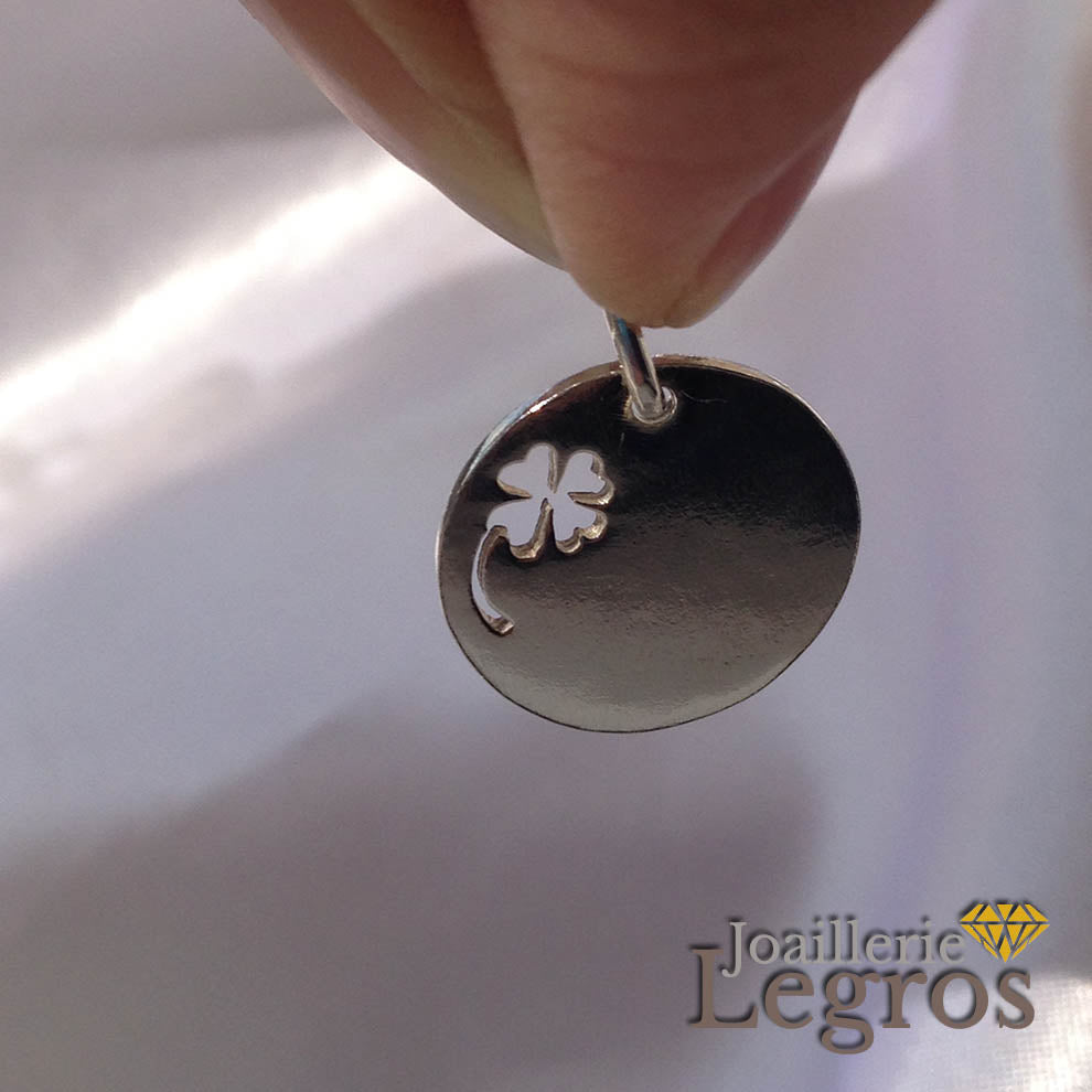 Bijou Médaille Trèfle enfant en argent 925 joaillerie legros bijouterie
