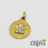 Bijou Médaille Ange fond Or jaune Ange en Or blanc 18 carats joaillerie legros bijouterie