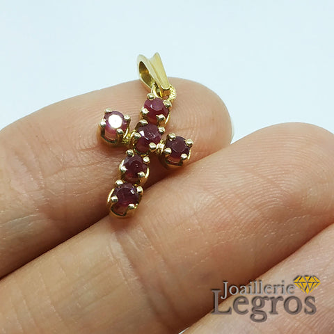 Bijou Pendentif croix or jaune 18 carats et ses 6 rubis joaillerie legros bijouterie