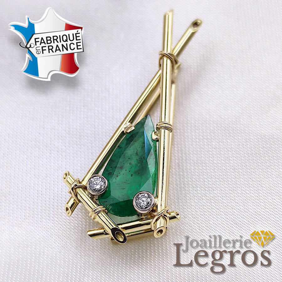 Bijou Pendentif Emeraude poire et diamants Bambou en or jaune 18 carats joaillerie legros bijouterie