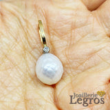 Bijou Pendentif Perle blanche facettée et diamant en or jaune 18 carats joaillerie legros bijouterie