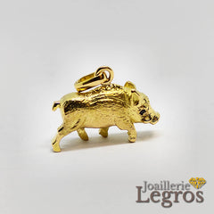 Bijou Pendentif sanglier en volume en or jaune 18 carats joaillerie legros bijouterie